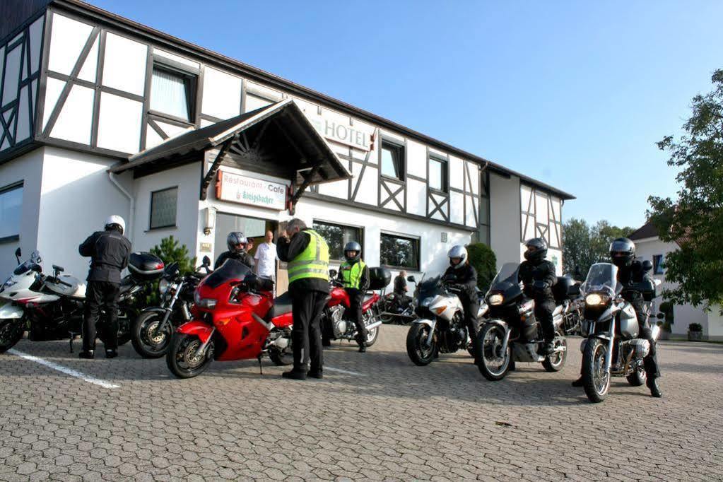 Hotel Taunusblick Hömberg Exteriör bild